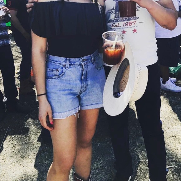 Levi’s Vintage high waisted cutoff shorts - Picture 5 of 7